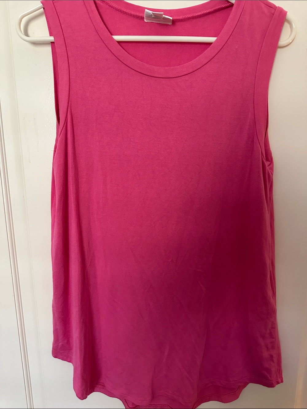 LulaRoe Bright Pink sleeveless Cocoa tank